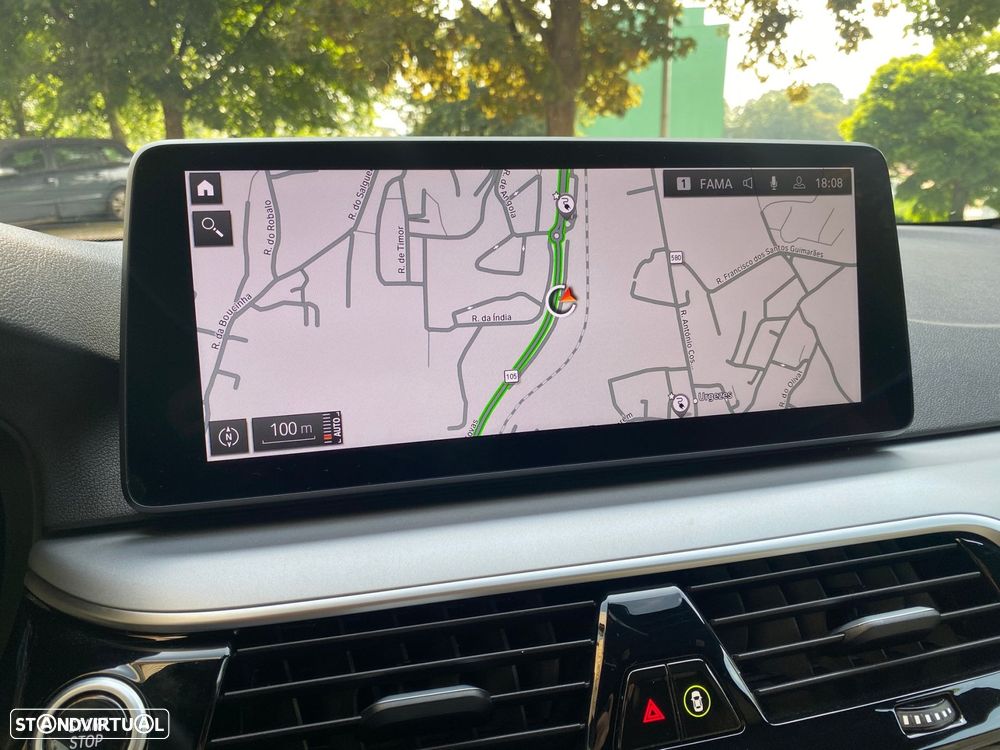BMW 530 e - 21