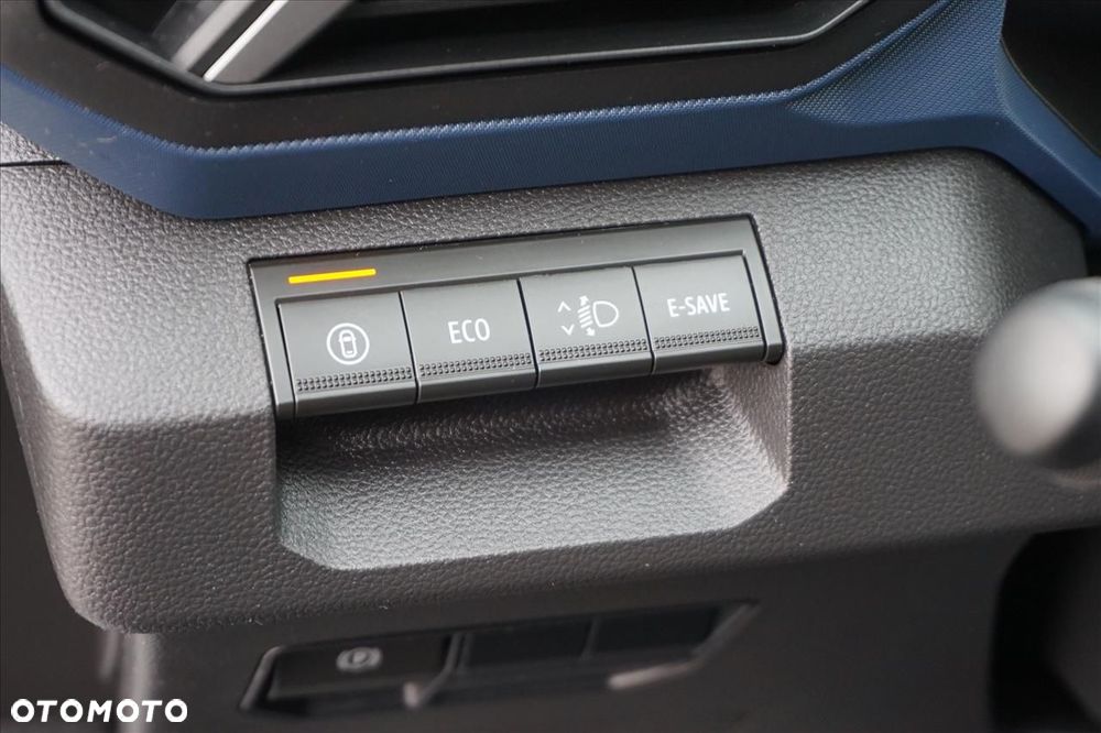 Dacia Duster 1.6 Full Hybrid 140 Journey MMT - 8