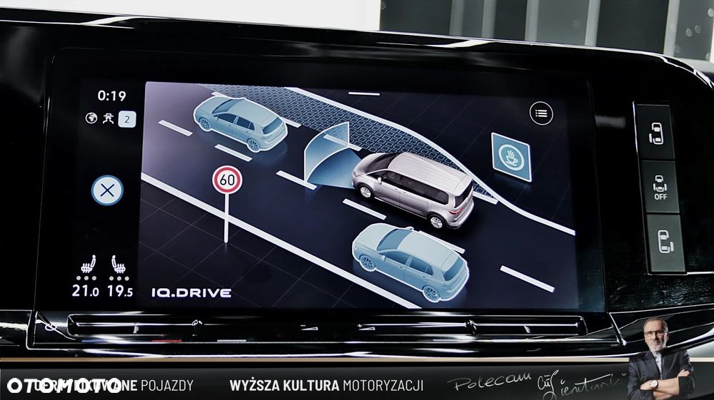 Volkswagen Multivan - 30