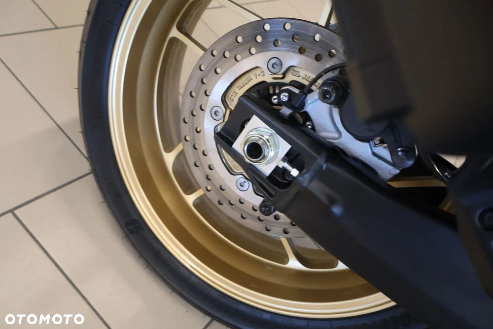 Yamaha MT - 16