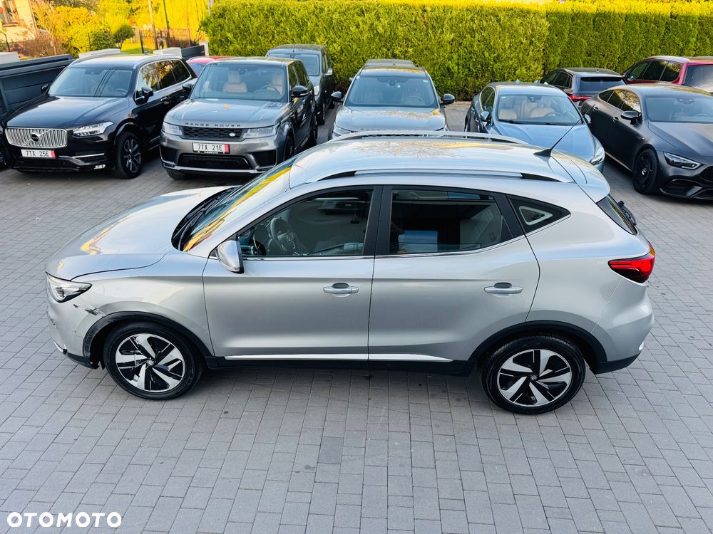 MG ZS - 6