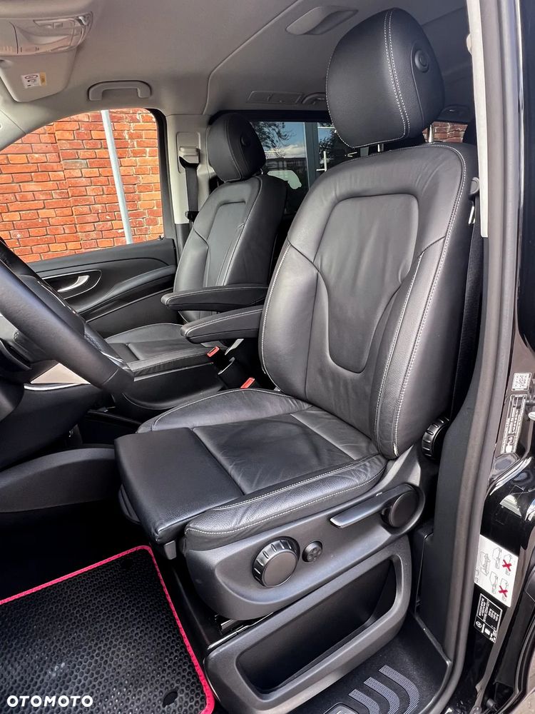 Mercedes-Benz Klasa V 300 d Extralang 4Matic 9G-TRONIC Avantgarde - 17