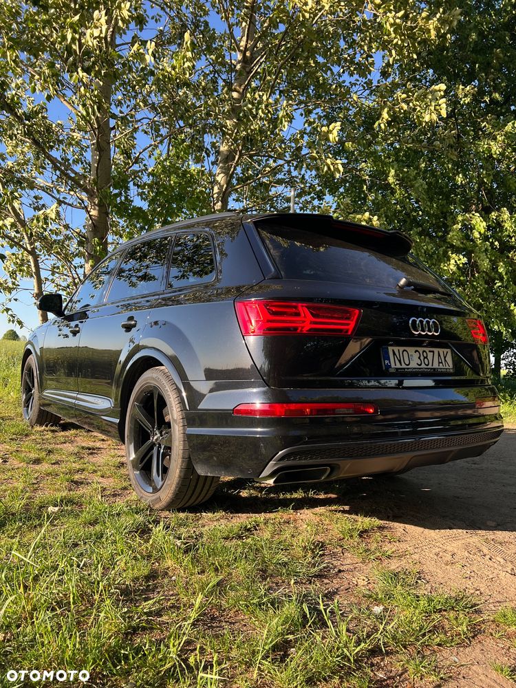 Audi Q7 - 16