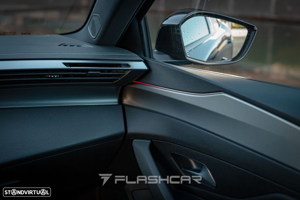 Peugeot 408 225 e-EAT8 GT - 28