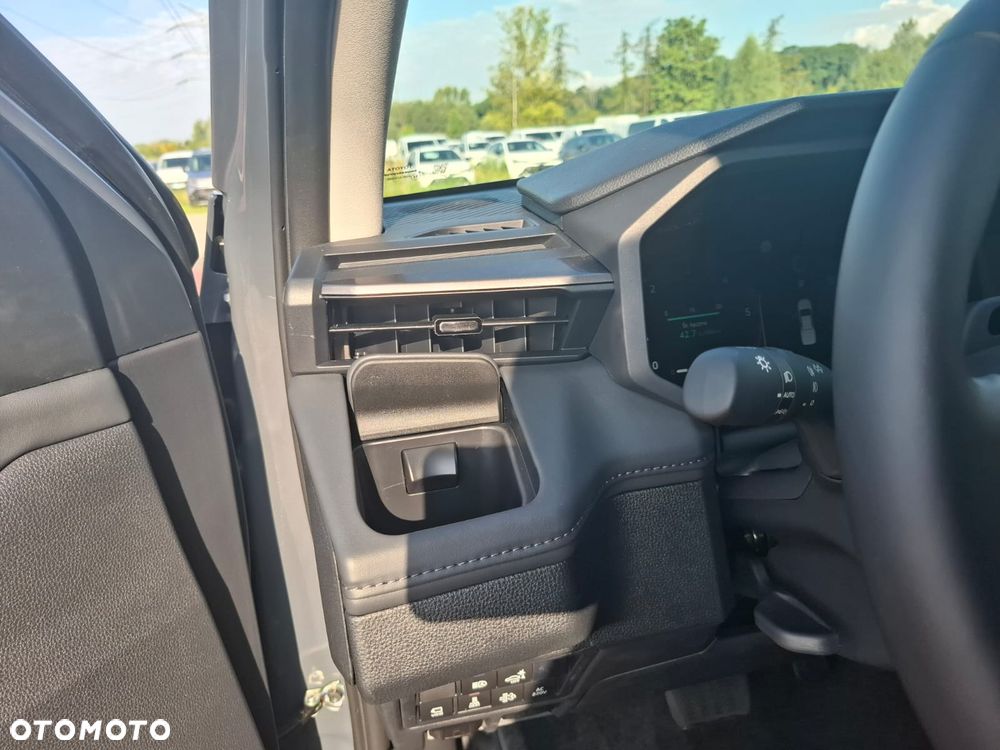 Toyota Hilux 2.8 D-4D mHEV Double Cab Invincible 4x4 - 21