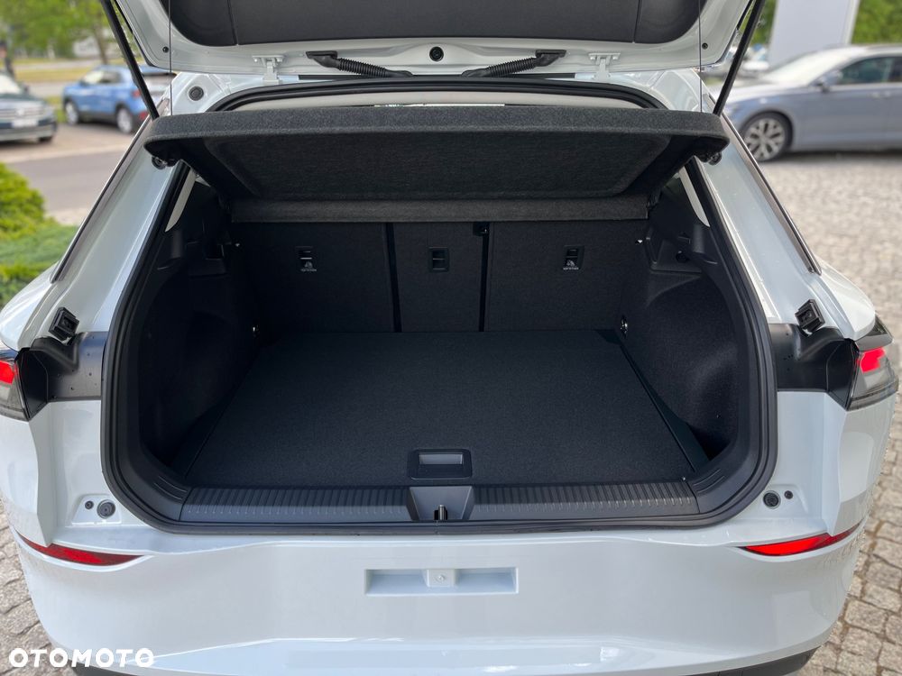 Volkswagen T-Roc 1.5 eTSI OPF DSG Life - 23