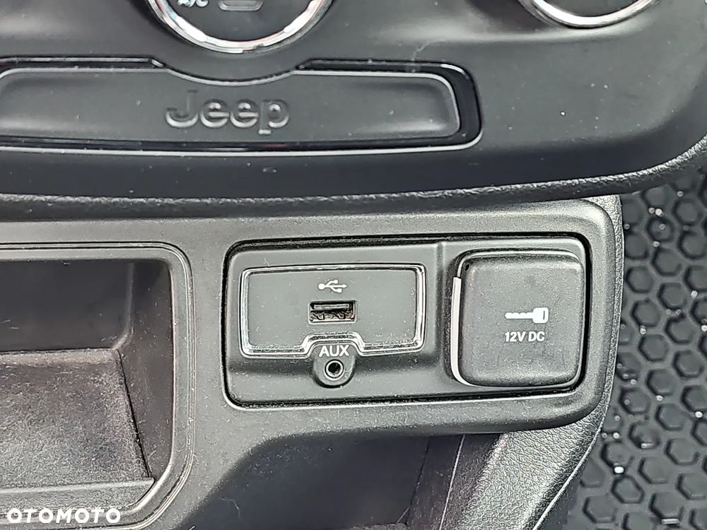 Jeep Renegade 1.0 GSE T3 Turbo Sport FWD S&S - 21