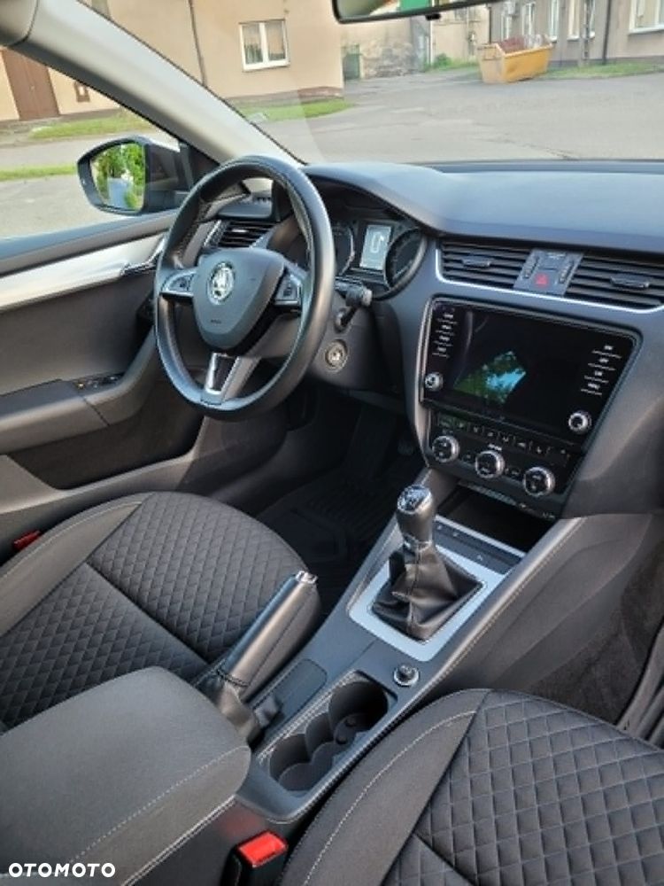 Skoda Octavia 1.8 TSI Drive - 8