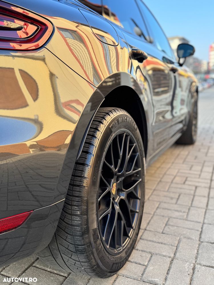 Porsche Macan GTS PDK - 12