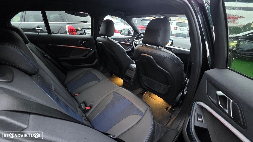 BMW 116 d Pack Desportivo M Auto - 22
