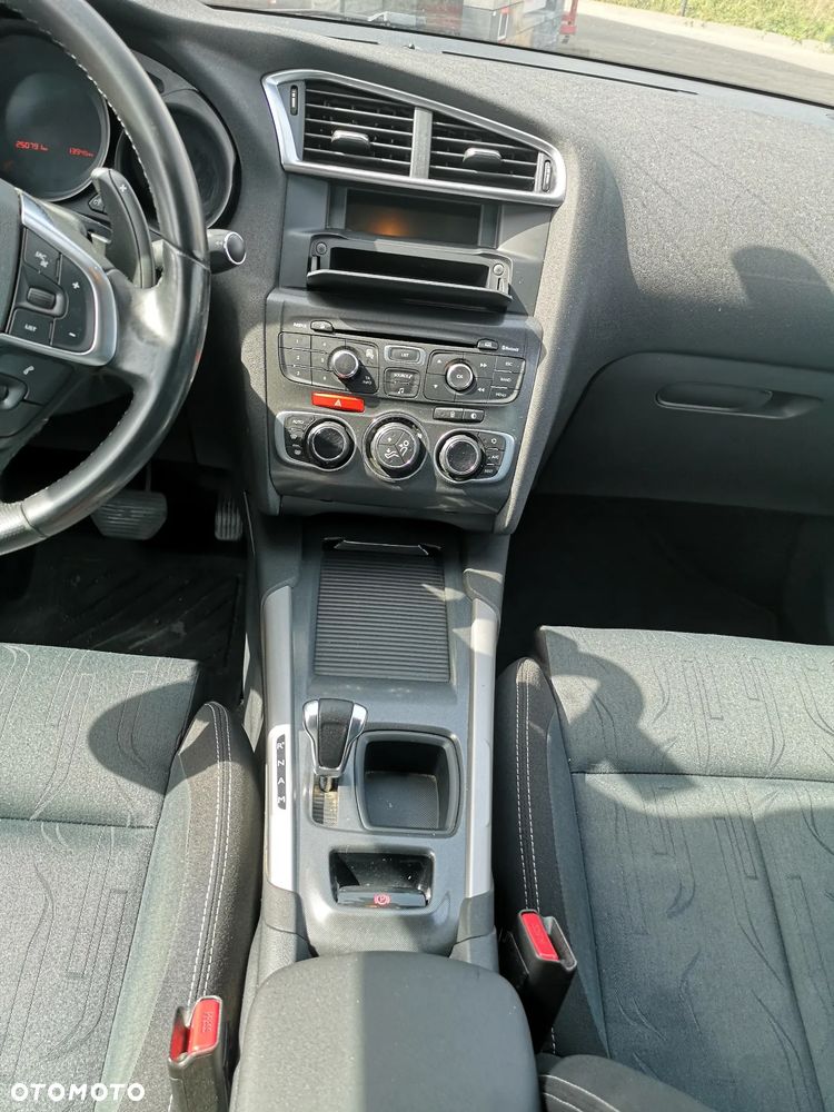Citroën C4 e-HDi 110 EGS6 Business Class - 12