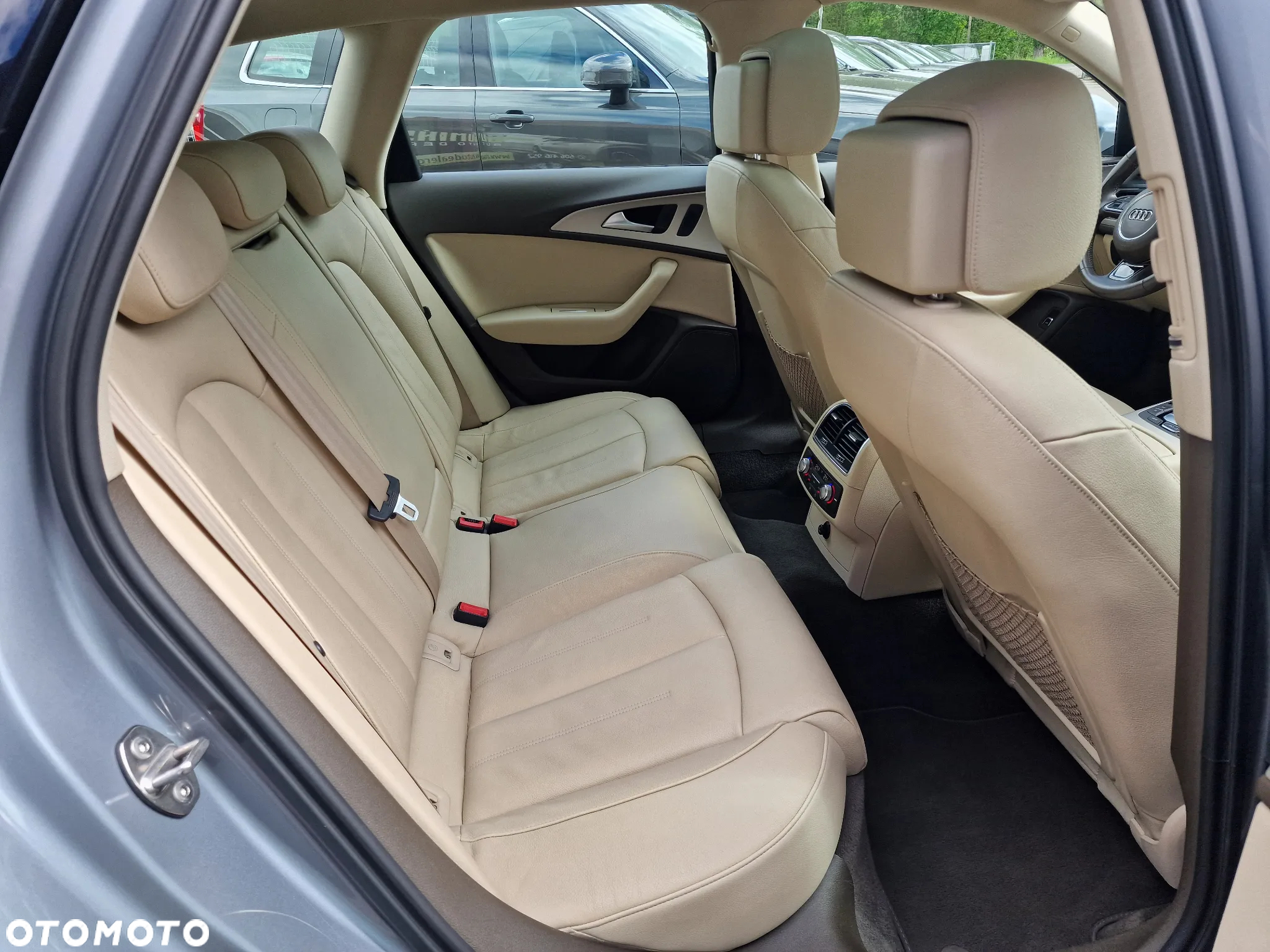 Audi A6 Avant 2.0 TDI Ultra S tronic - 26