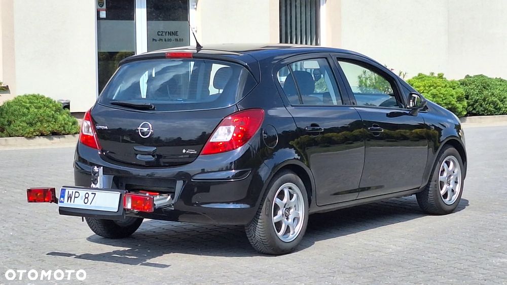 Opel Corsa 1.4 16V Cosmo - 27