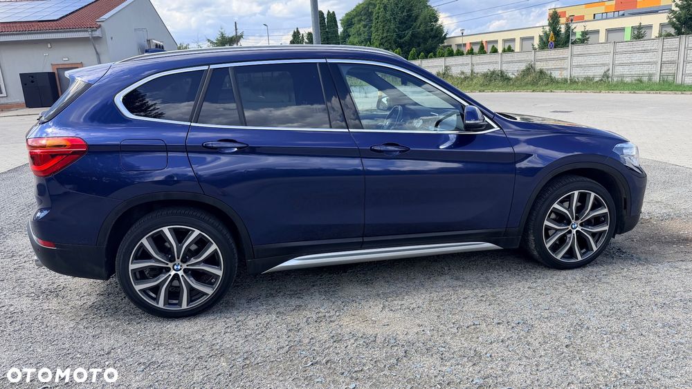 BMW X1 xDrive20d - 8