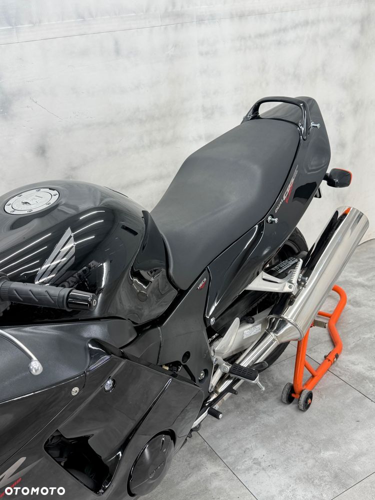 Honda CBR - 21