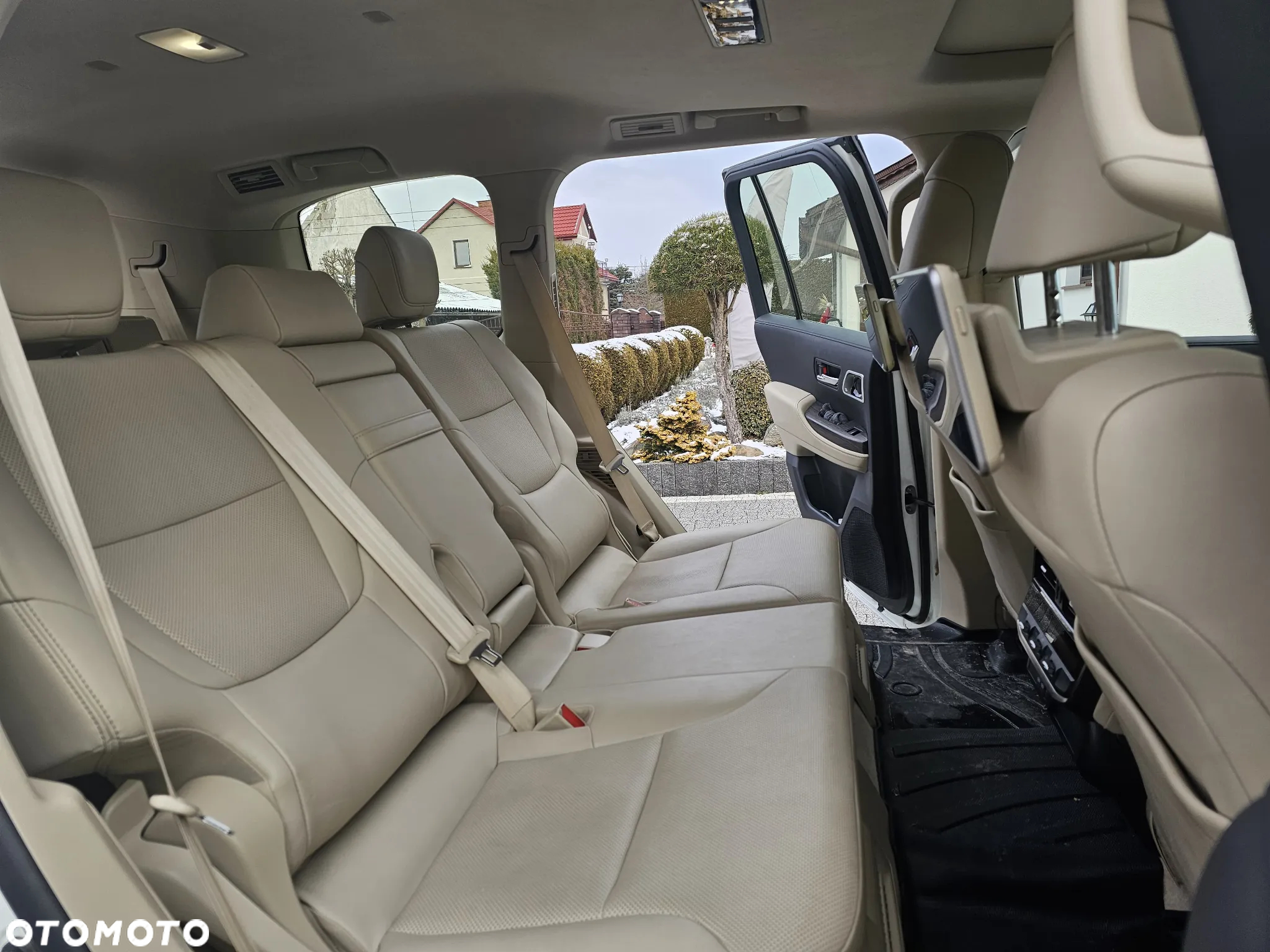 Toyota Land Cruiser - 21