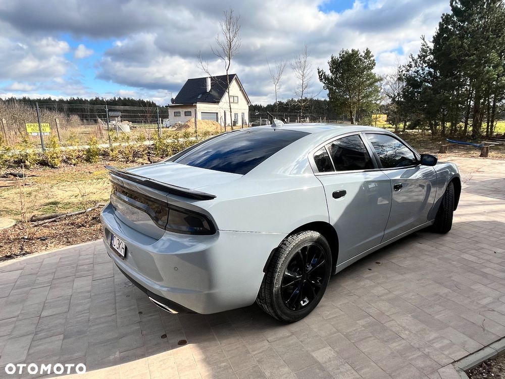 Dodge Charger - 12
