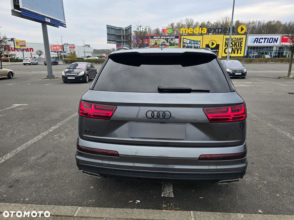Audi Q7 50 TDI mHEV Quattro S Line Tiptr - 11