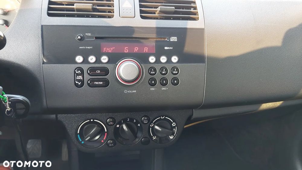 Suzuki Swift - 8