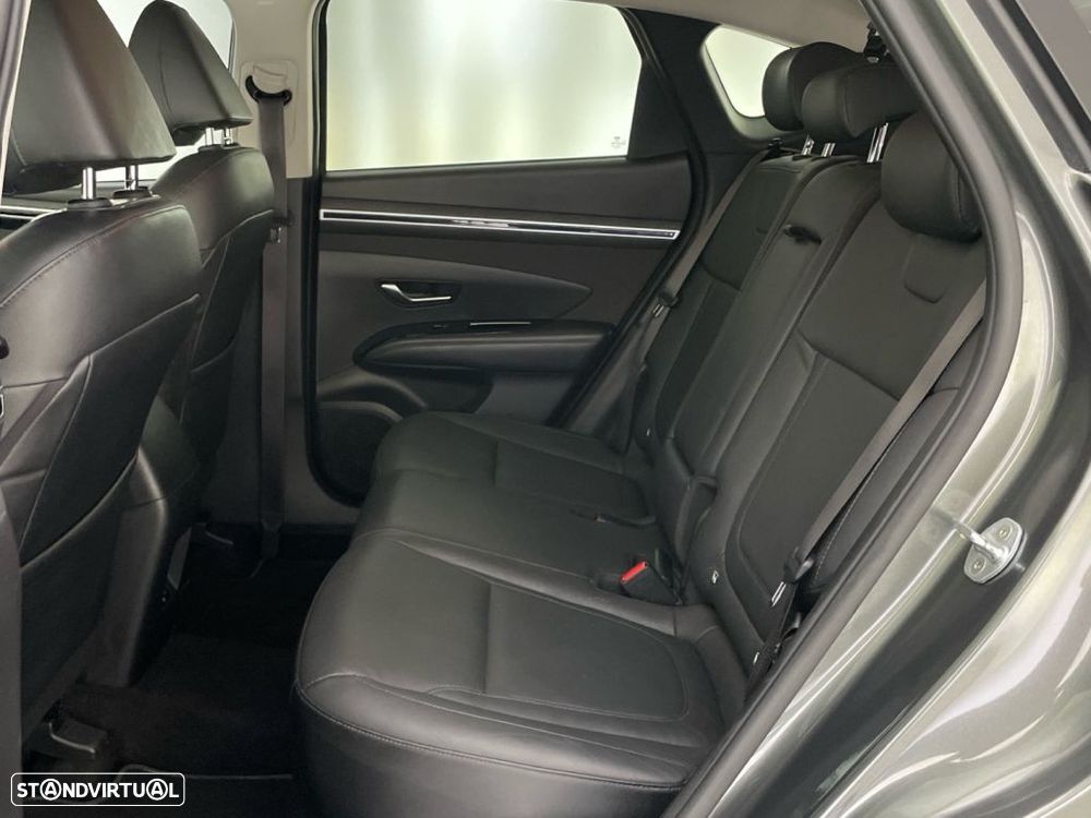Hyundai Tucson 1.6 CRDi Vanguard DCT - 12
