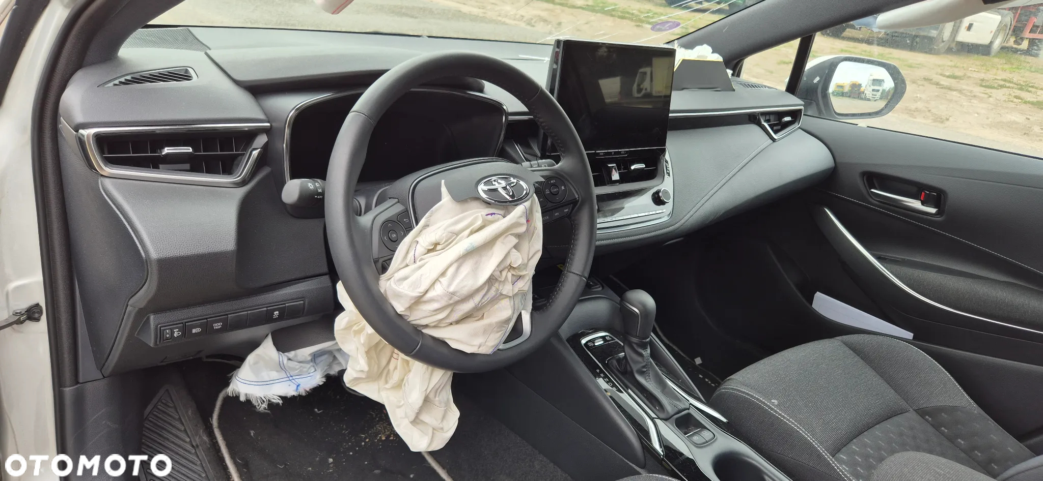 Toyota Corolla 1.8 Hybrid Active - 22