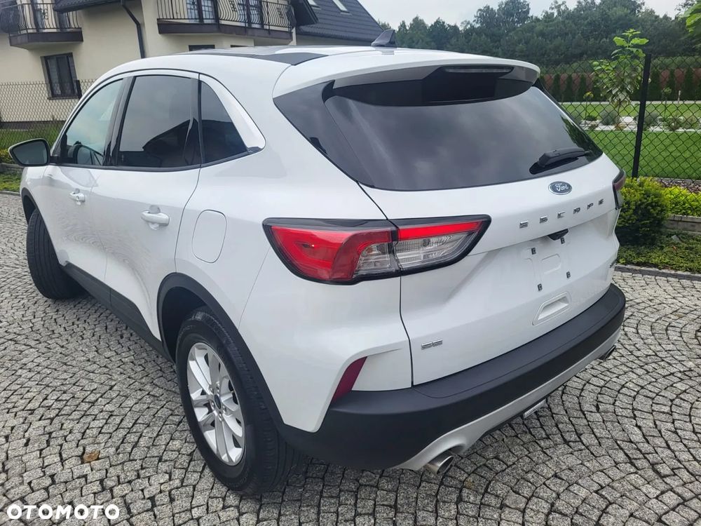 Ford Kuga - 17