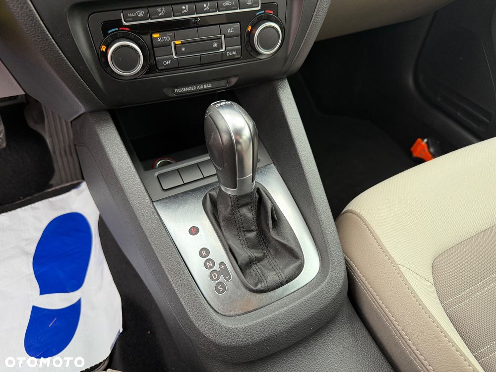 Volkswagen Jetta 1.4 TSI DSG Comfortline - 32