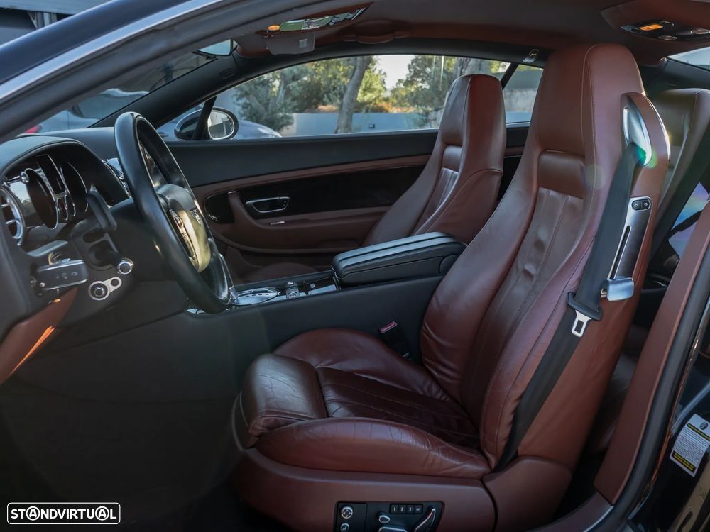 Bentley Continental GT 6.0 W12 - 9