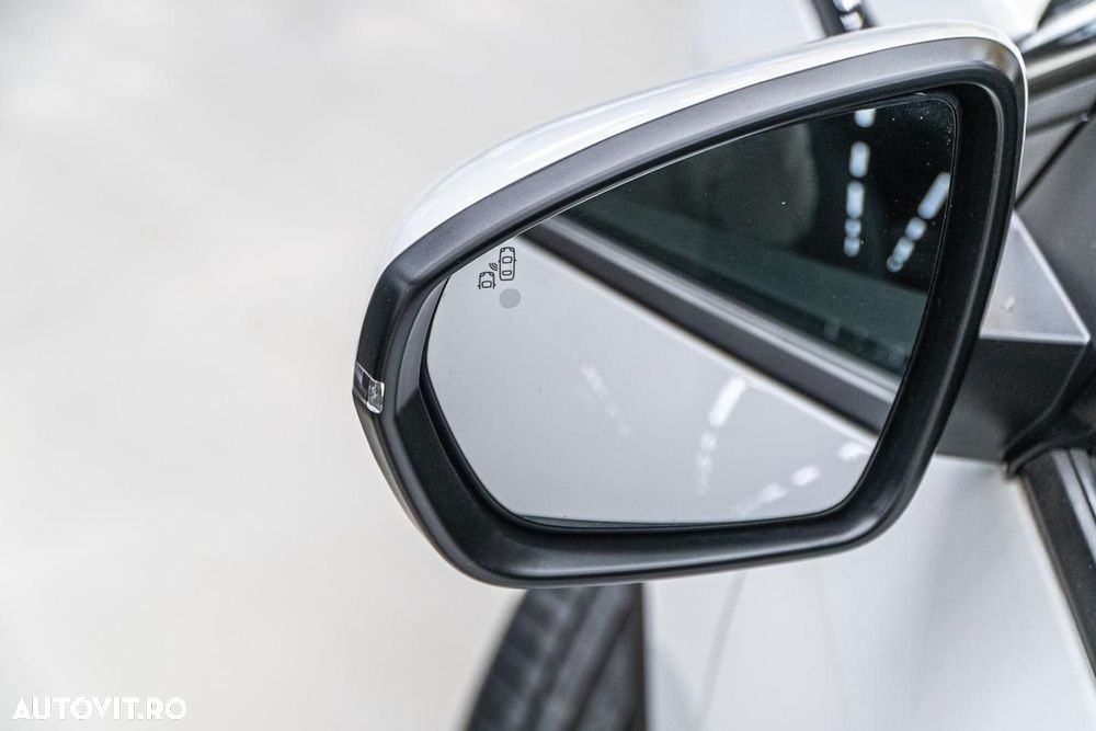 Peugeot 3008 1.2 PureTech 130 BVM6 Allure Pack - 23