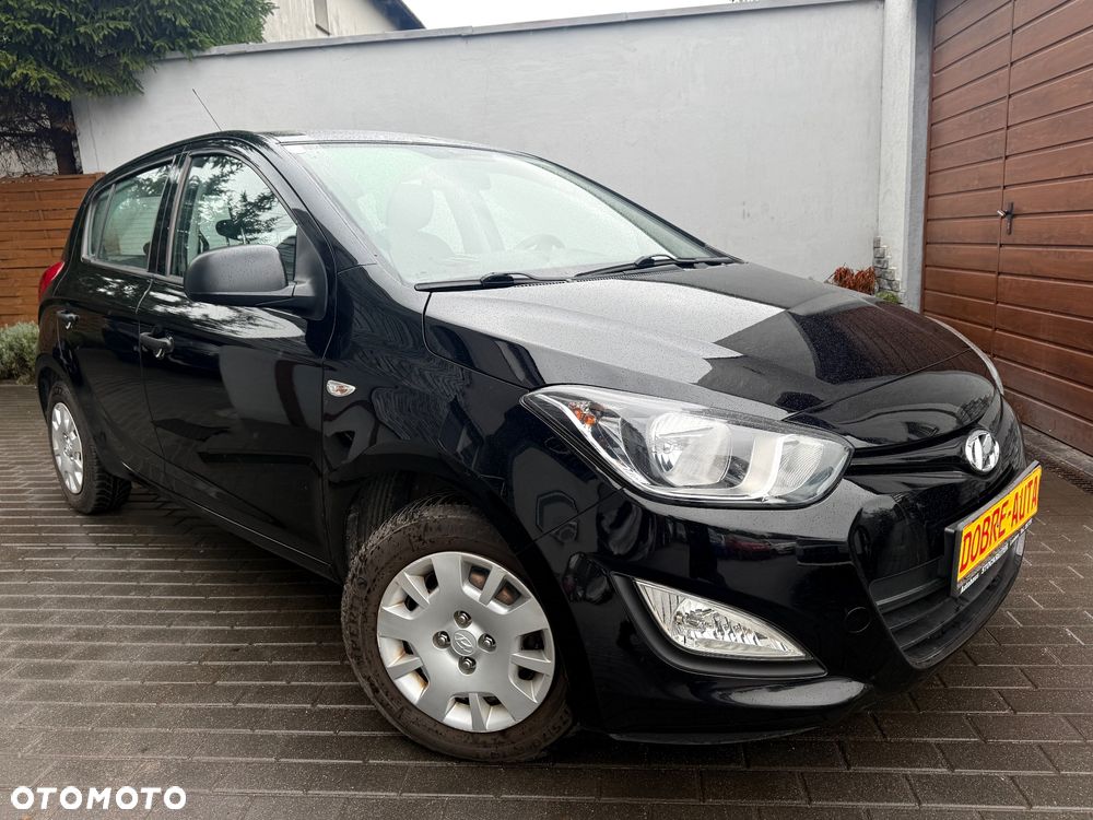 Hyundai i20 1.2 Fifa World Cup Edition - 2