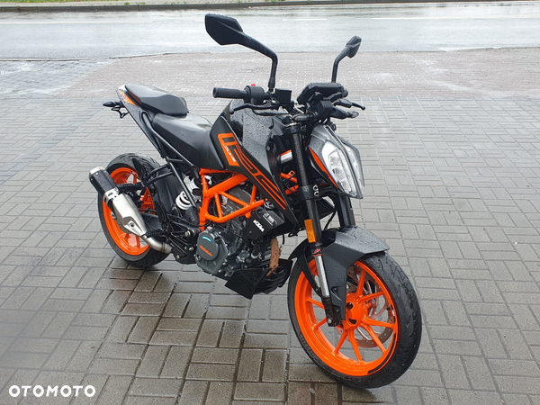 KTM Duke