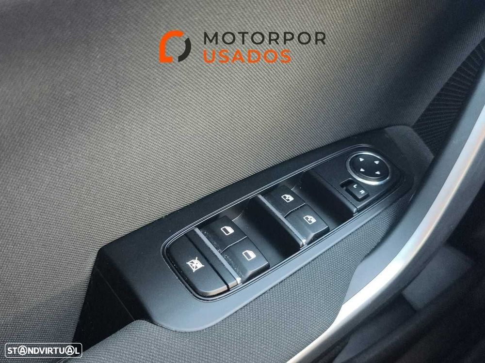 Kia XCeed 1.0 T-GDi Dynamic — fotografia 17