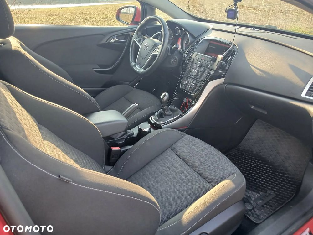 Opel Astra 1.4 Turbo - 11