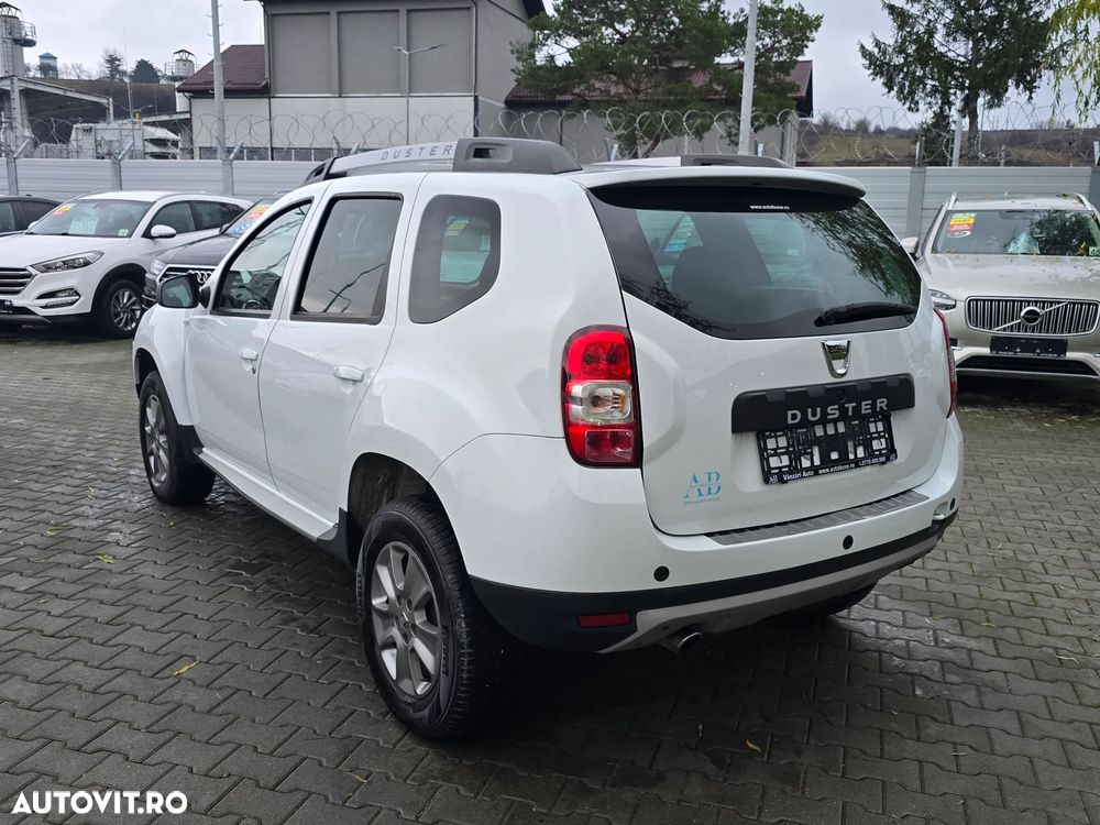 Dacia Duster 1.5 dCi 4x2 Prestige - 3