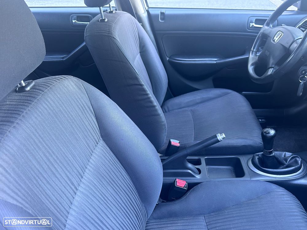 Honda Civic 1.6 ES - 17