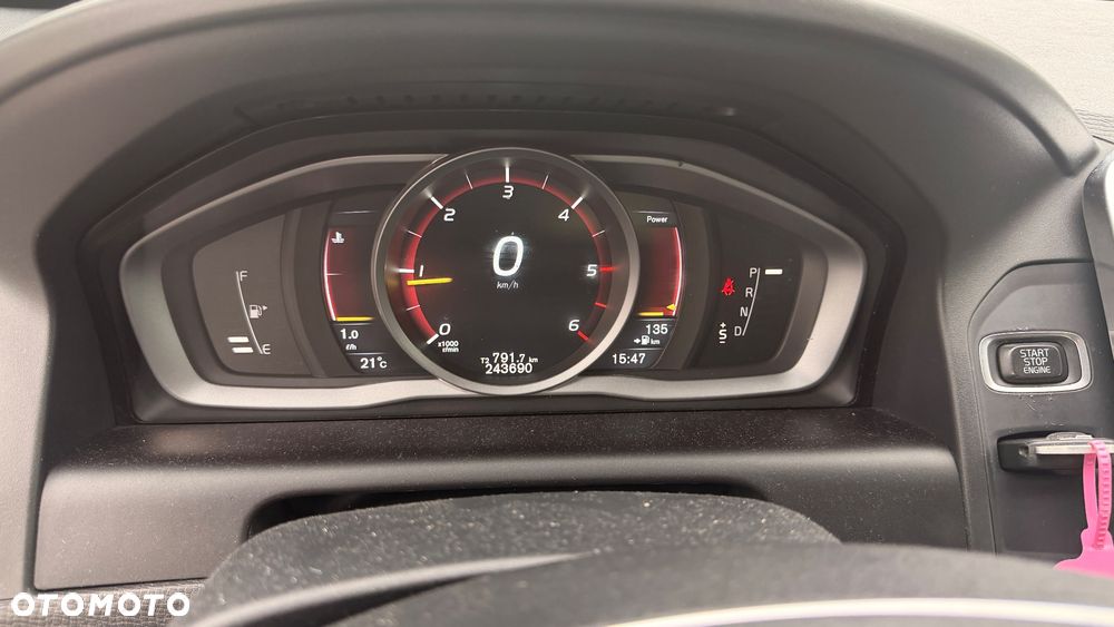 Volvo XC 60 D4 Drive-E Ocean Race - 9