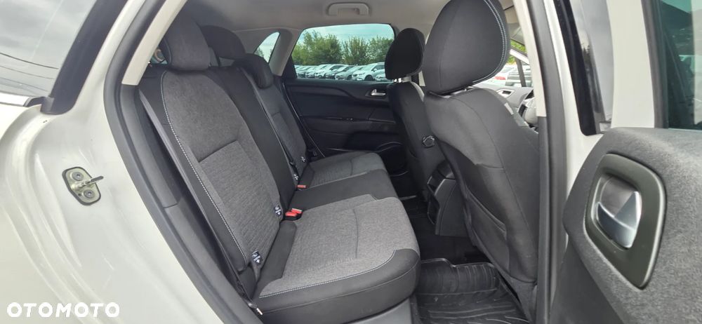Citroën C4 PureTech e-THP 130 Exclusive - 37