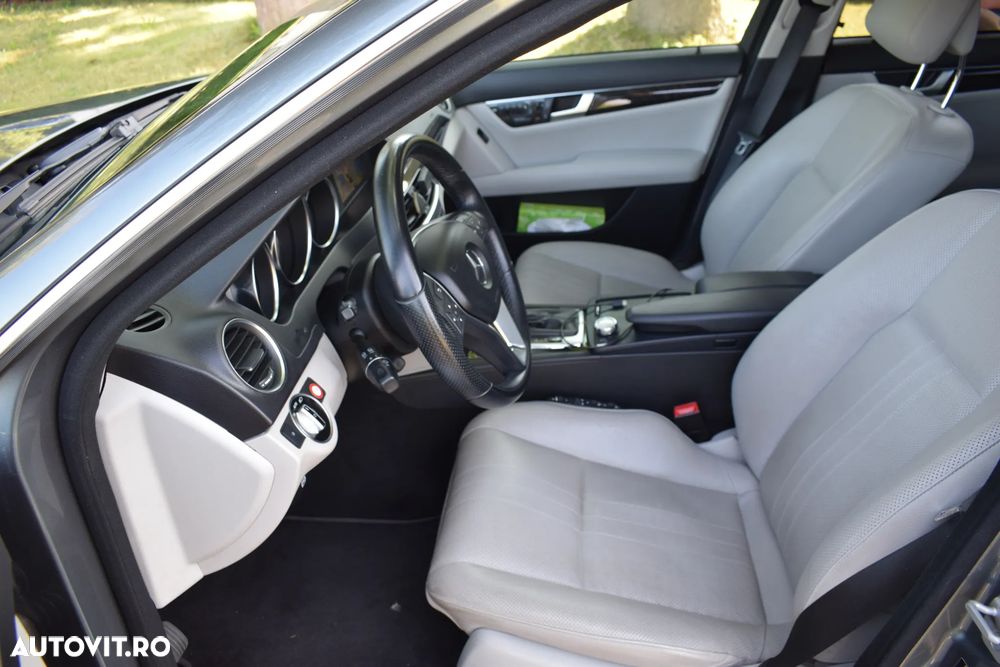 Mercedes-Benz C 350 CDI DPF 4Matic 7G-TRONIC BlueEFFICIENCY Avantgarde - 8