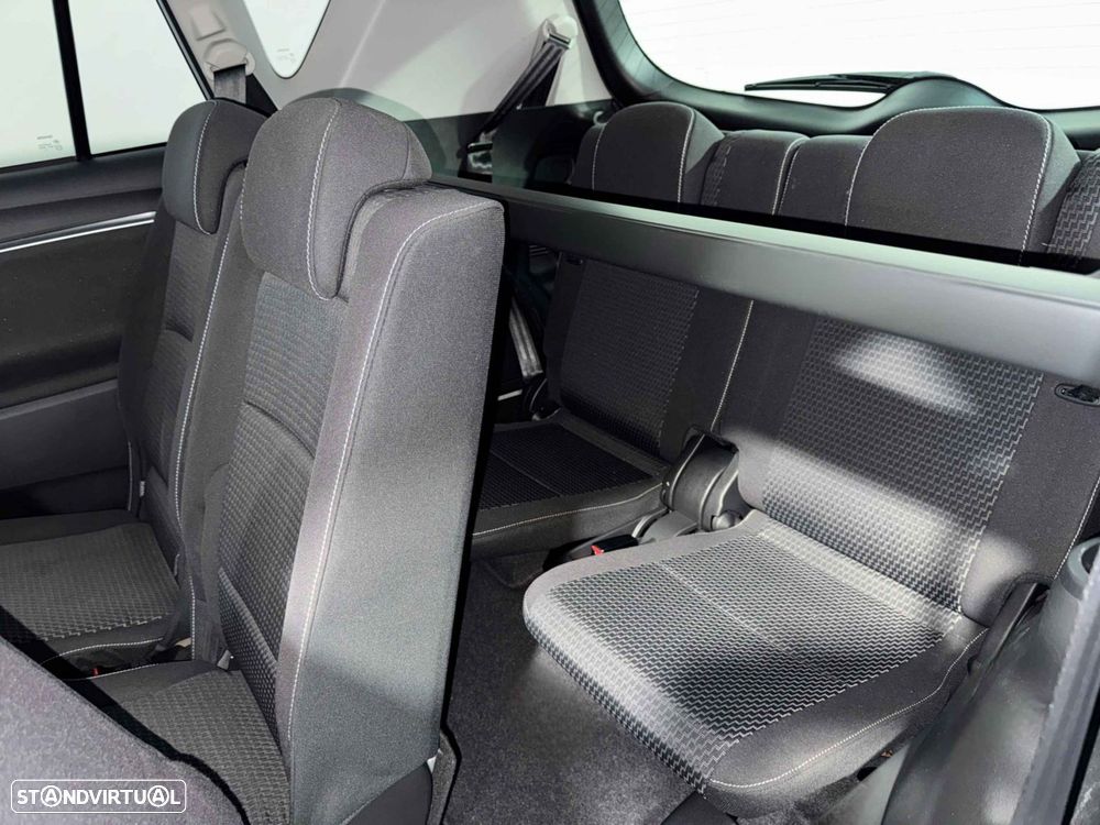 Toyota Verso 1.6 D-4D Comfort - 16