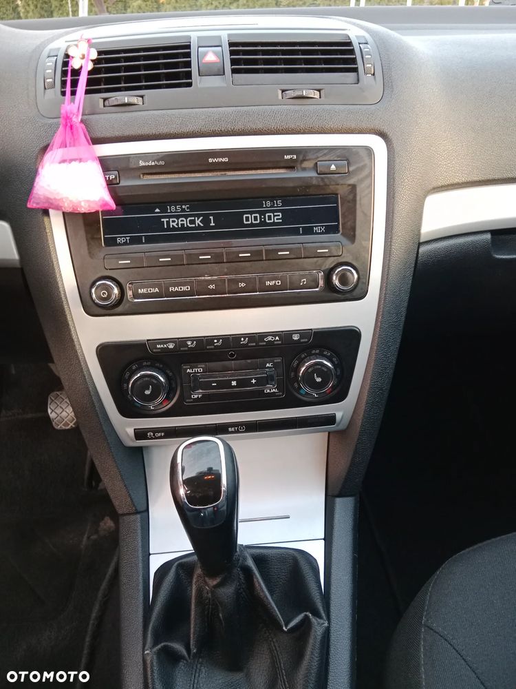 Skoda Octavia 1.6 TDI DPF Ambition - 10