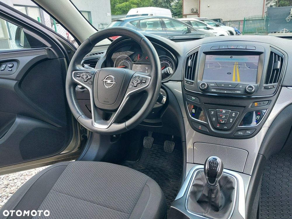 Opel Insignia - 16