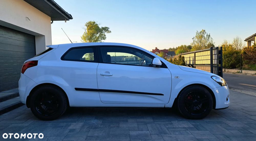 Kia Ceed - 7