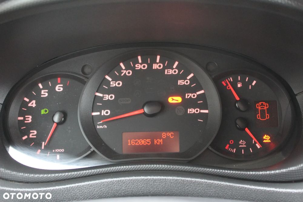 Nissan NV400 - 20