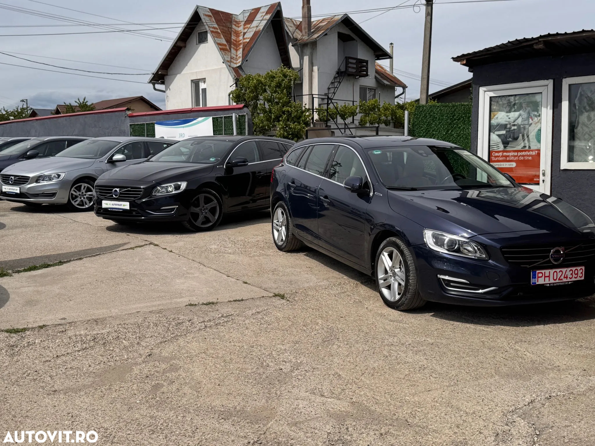 Volvo V60 D6 Plug-In-Hybrid AWD Geartronic Summum - 2