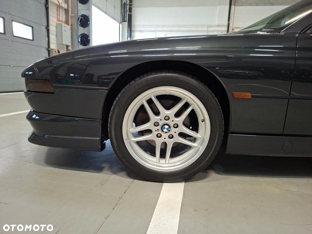 BMW Seria 8 - 9