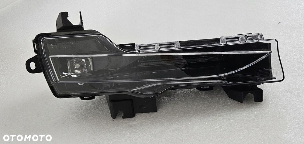 HALOGEN DRL LED HIGH PRAWY TESLA MODEL Y 2020- - 1