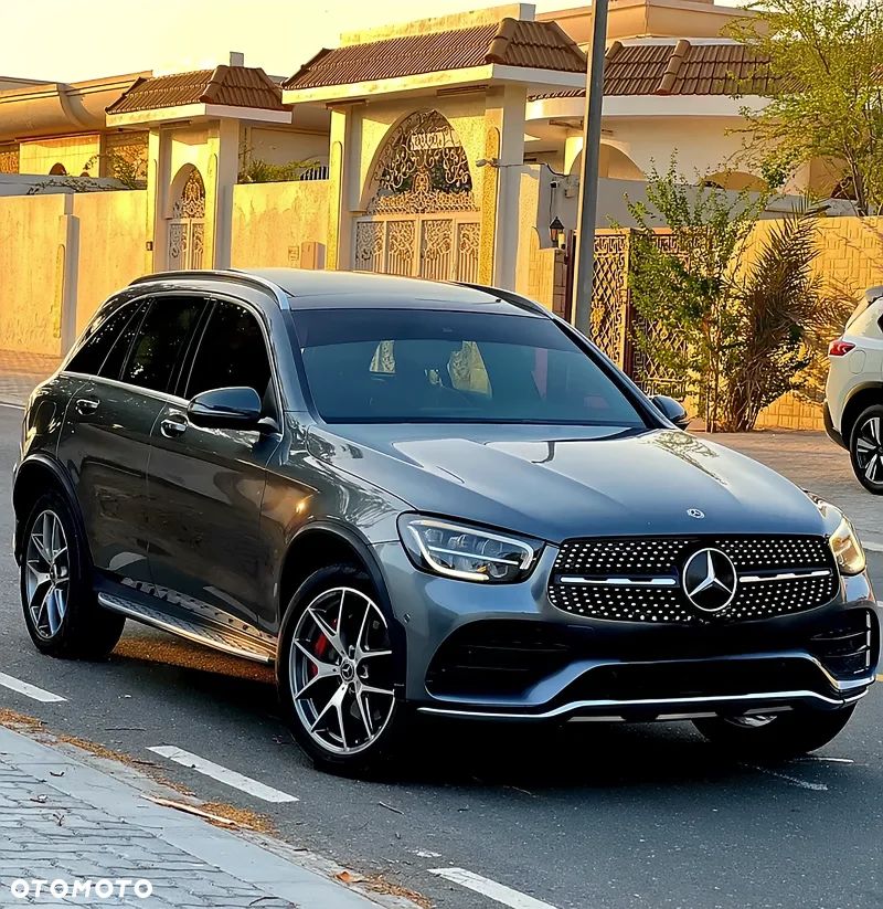 Mercedes-Benz GLC 300 4Matic 9G-TRONIC AMG Line - 4