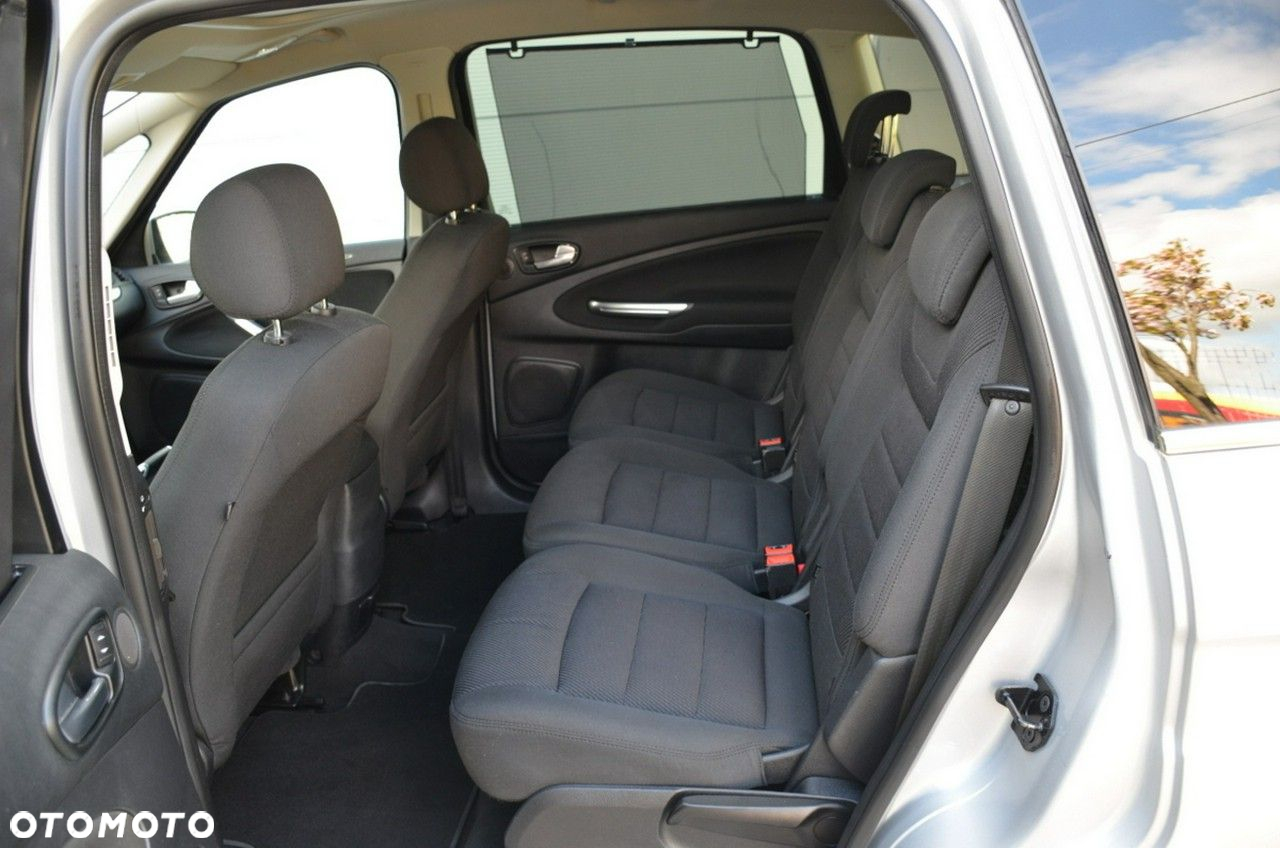 Ford S-Max - 29