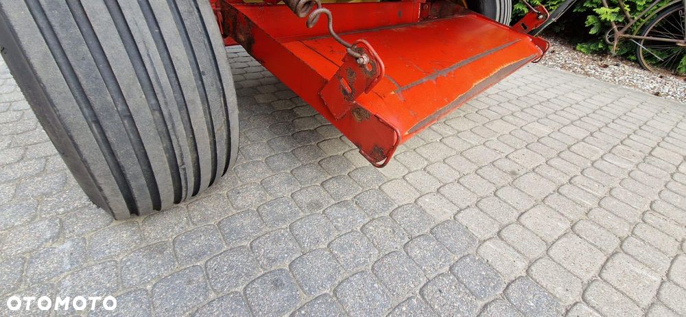 New Holland 640 Pasowa Szeroki podbieracz - 12