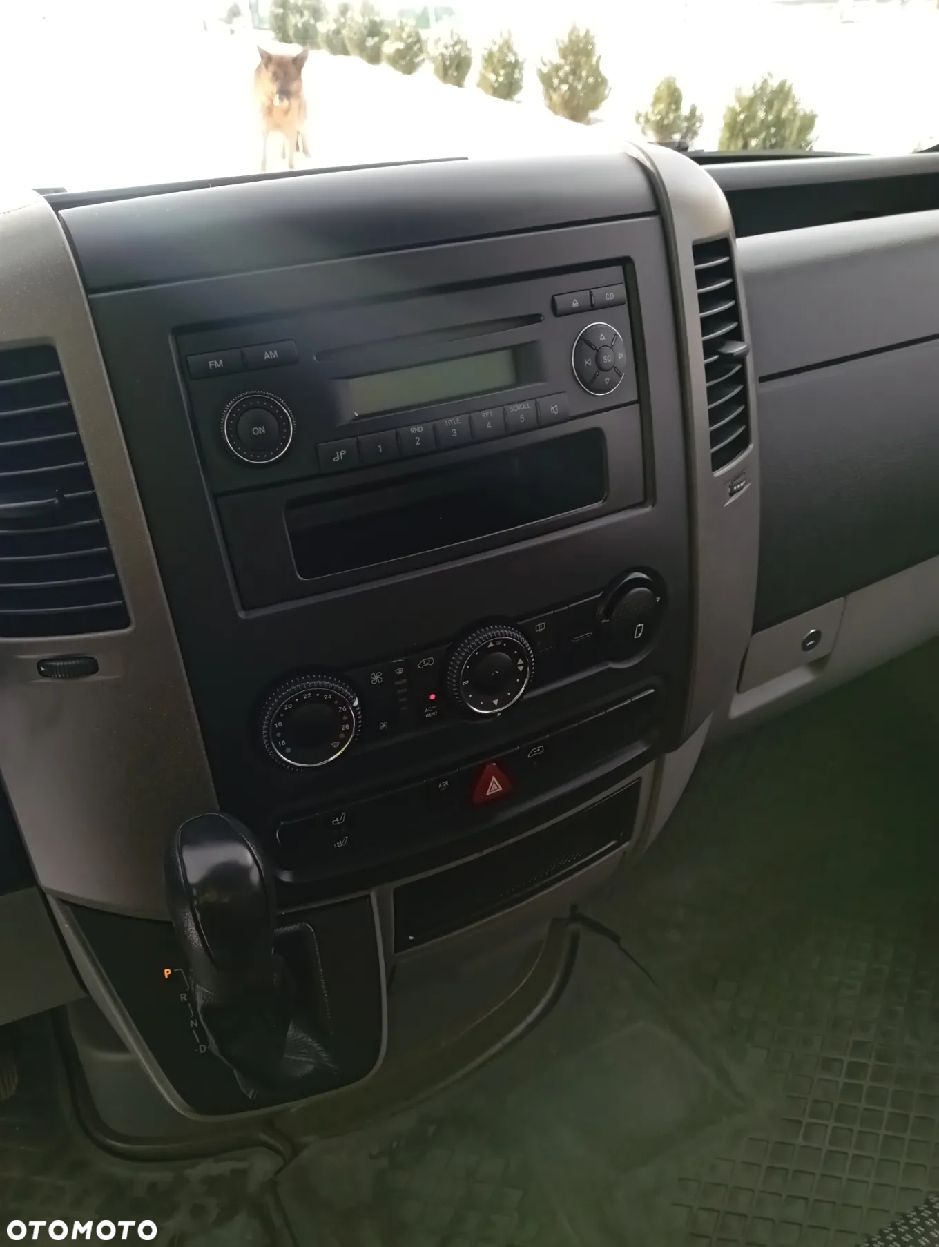 Mercedes-Benz Sprinter - 8